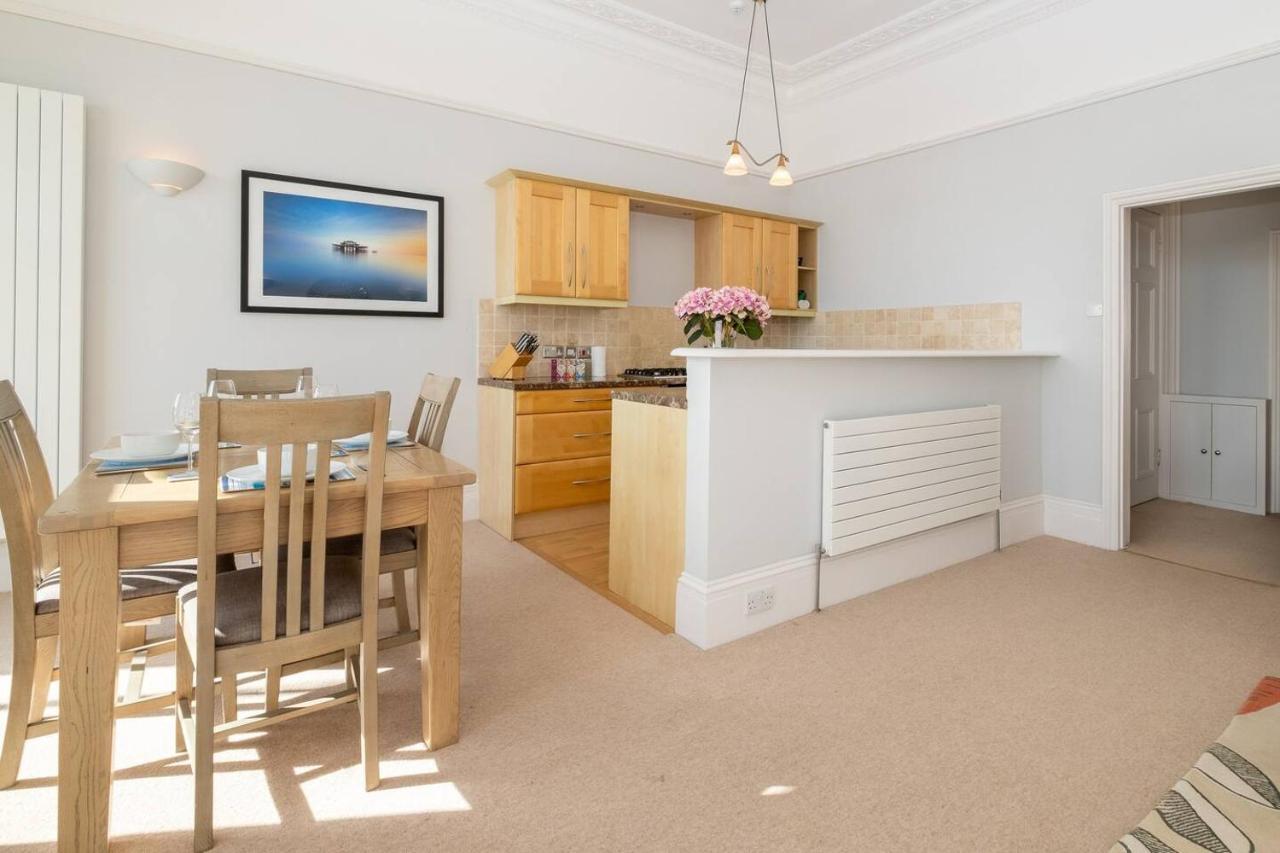 Spectacular Sea Views! Stylish Apt With Balcony Apartman Brighton Kültér fotó