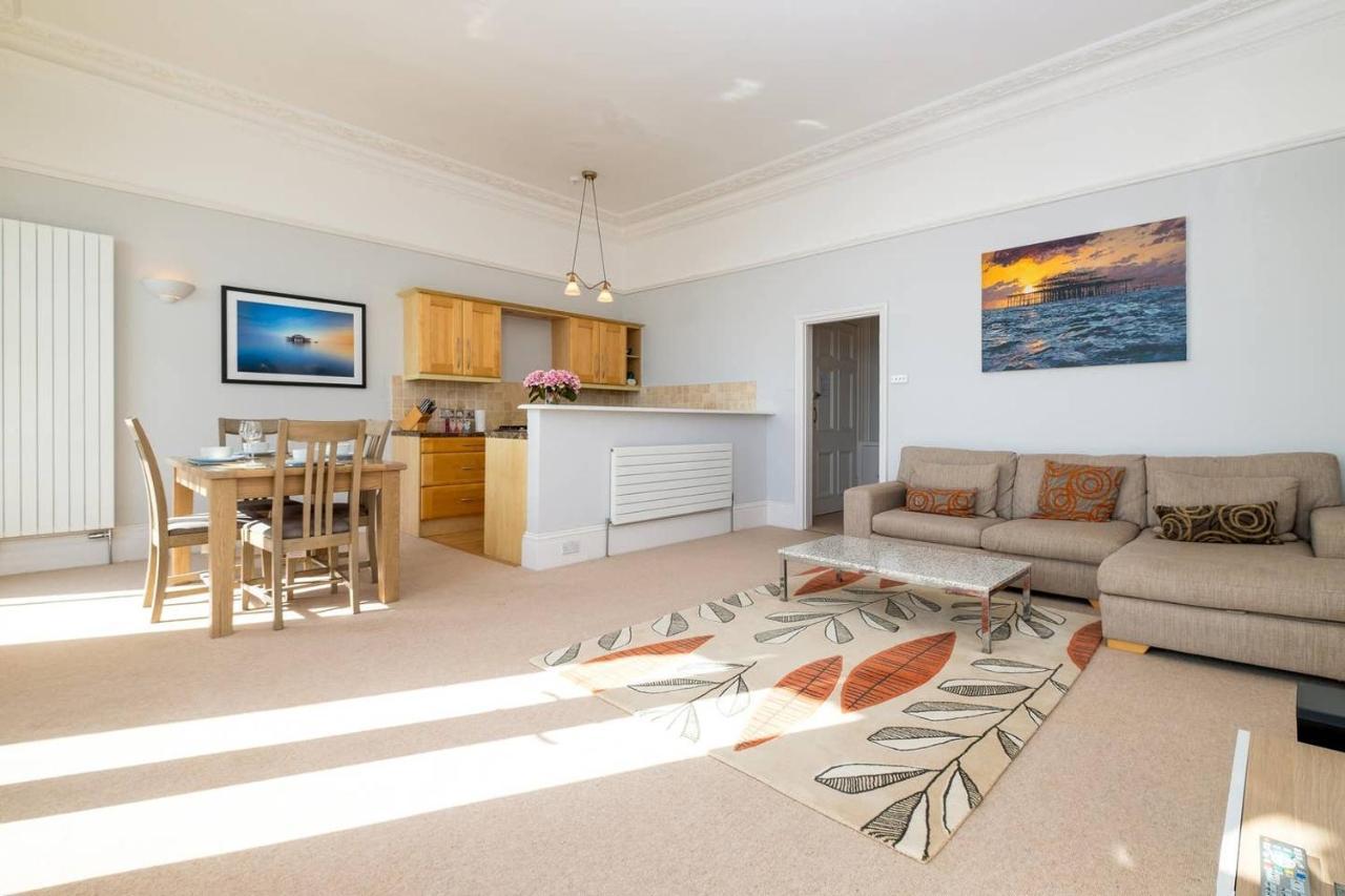 Spectacular Sea Views! Stylish Apt With Balcony Apartman Brighton Kültér fotó